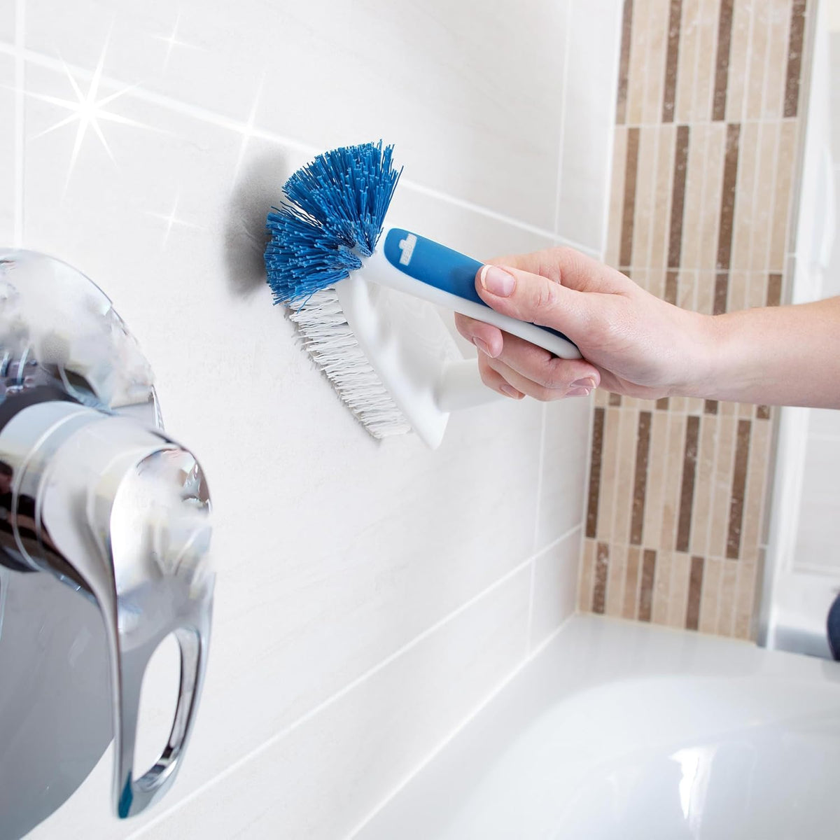 Unger 2-in-1 Bath and Tile Scrubber Brush Tool, Crevice Cleaning Supplies, Dishwasher Safe, Rounded Bristles for Bathroom Scrubbing, Great for Tile, Bathtubs, and Showers