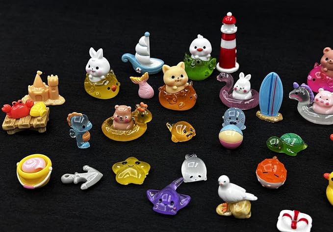 Geiomoo Mini Resin Accessories, Mixed Miniature Landscape Fish Tank Set for DIY Home Garden Crafts Decors (40 Pcs)