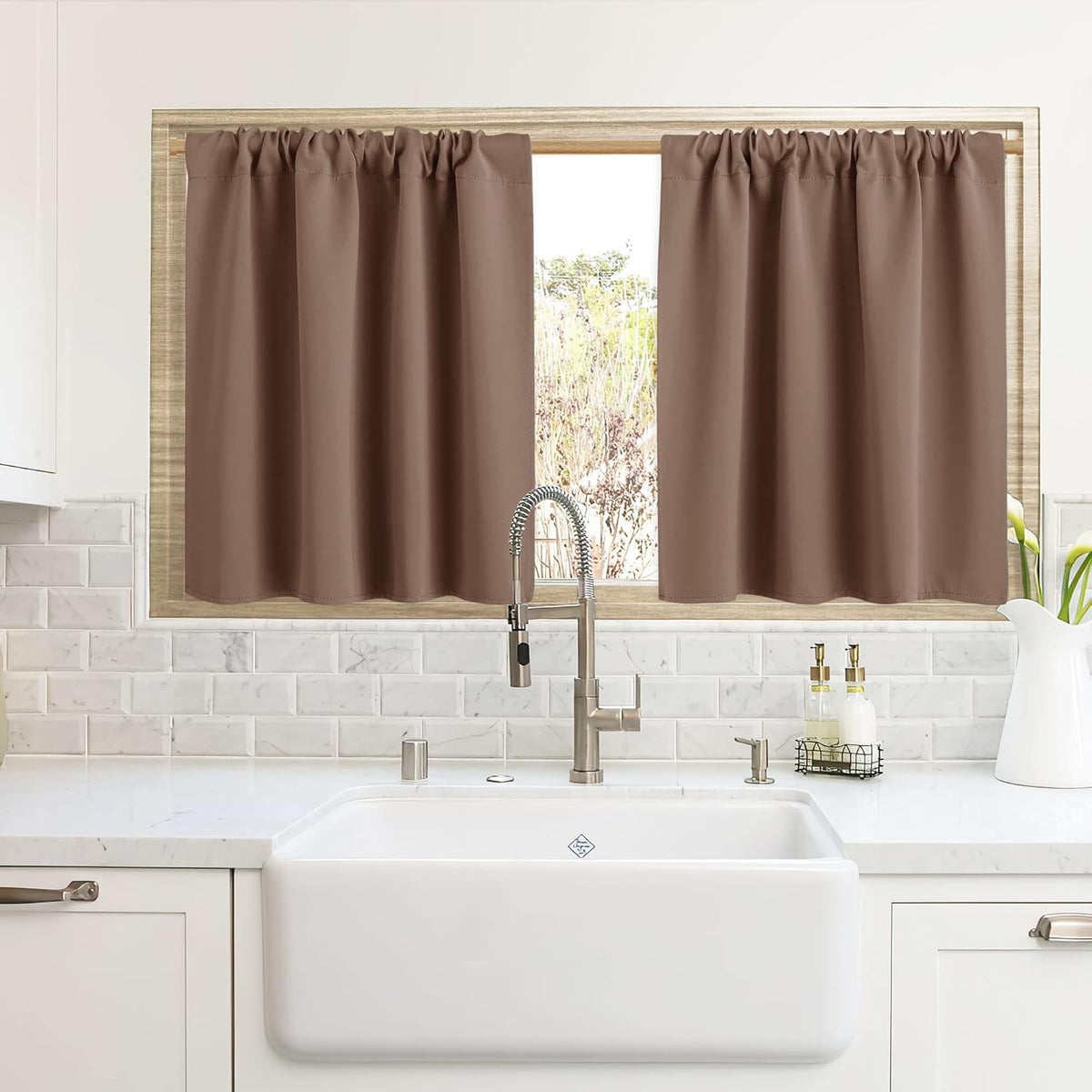 RYB HOME Blackout Curtains for Kitchen, Over Sink Privacy Curtains Window Decor, Thermal Insulating Drapes for Bathroom Cafe Bedroom Small Window, W 42 x L 24 inch, Mocha, 2 Panels