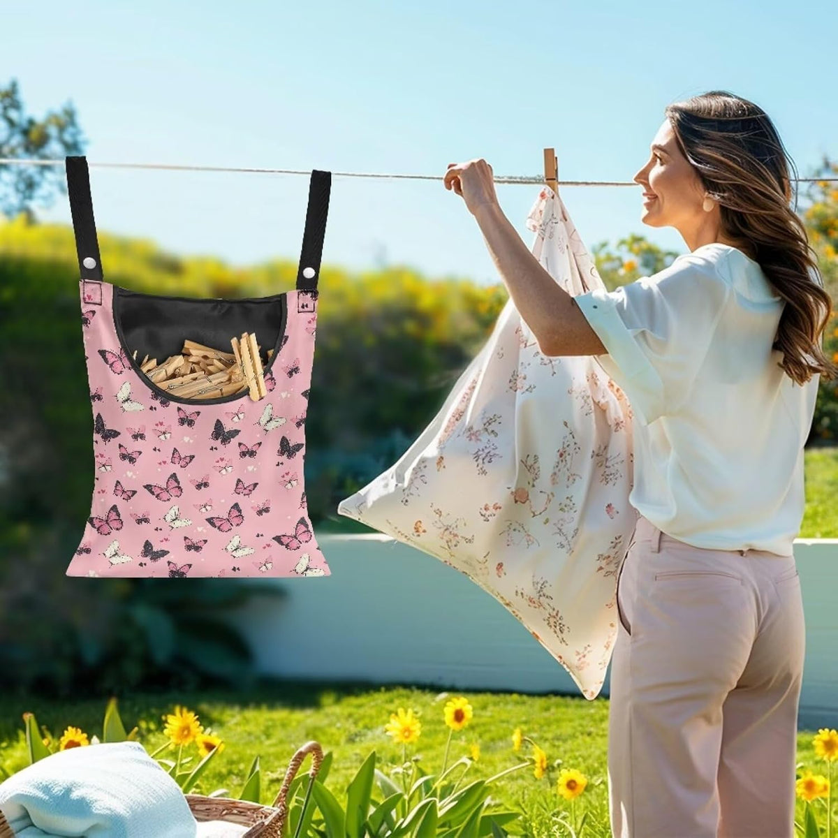 Butterfly Print Clothes Pin Hanging Bag, Stylish Clothespin Bag with Hanging Rope, Clothespin Organizer