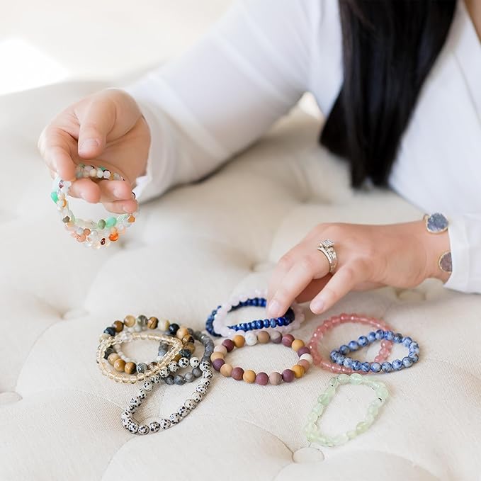 MECCANIXITY Waxed Cord 1.5mm Waxed Polyester Cord 175 Yard Wax String for Bracelet Making,Necklaces, Beading,Jewelry Making and DIY Crafts(Bright Green)