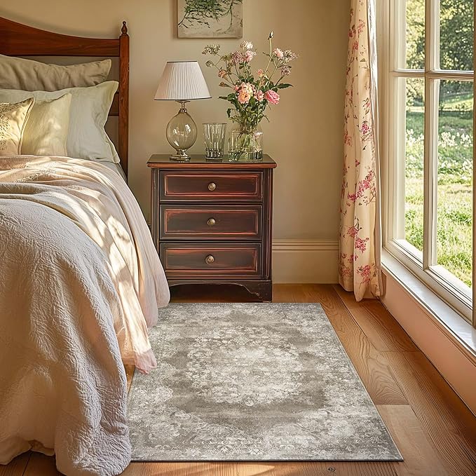 jinchan Washable Area Rug 3x5 Entryway - Soft Distressed Vintage Floral Indoor Bedroom Rug Faux Wool Low Pile Small Oriental Accent Carpet for Kitchen,Entrance,Bedside,Dining Room(Brown,3'x5')