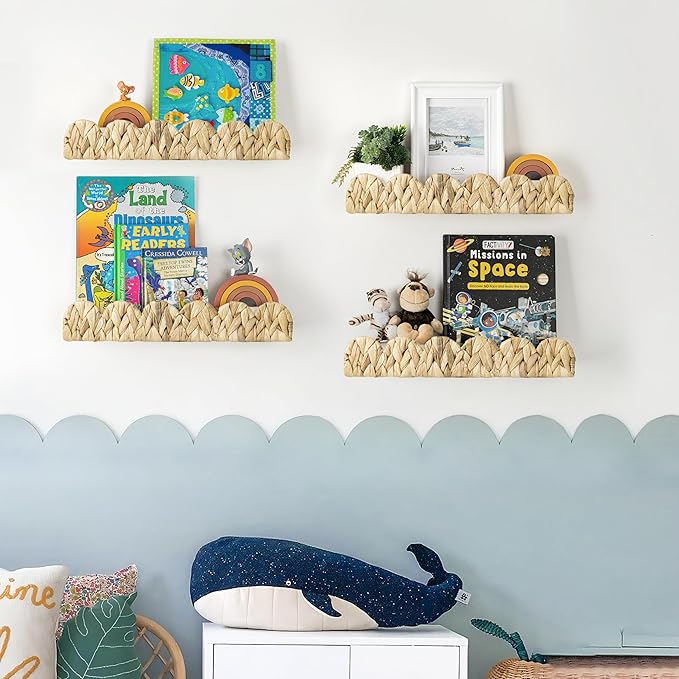 AELS Scalloped Nursery Bookshelf, Set of 4, Picture Ledge Shelf for Wall Decor, Woven Natural Water Hyacinth Floating Shelves for Books, Toys, Photo Frames, Nursery, Boho Modern Farmhouse Book Shelf