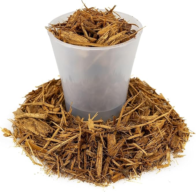 Gardenera Yellow Mulch - Retain Moisture and Suppress Weeds for a Thriving Landscape - 10 QUARTS